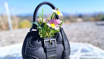 Ваза в виде сумочки PRADA 0