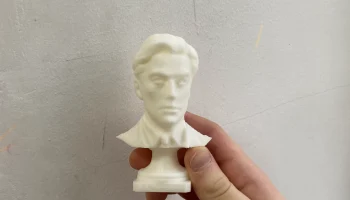 Бюст В.В.Маяковского 2