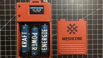 Компактный корпус под MeshCore / Meshtastic AA