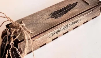 Подарочная коробка