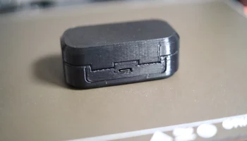 Чехол для беспроводной зарядки Sennheiser Momentum True 5