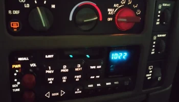 Ручка громкости радиоприемника Chevrolet Astro 2004 года... 1