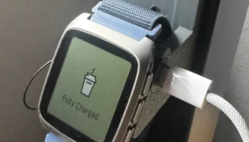 Магнитная док-станция Pebble Time 2 Магнитная док-станция Pebble Time 2