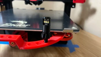Светодиодный USB-брелок с креплением на шаровом шарнире
