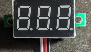 Счетчик аккумуляторов Makita 18 В. 4