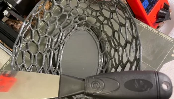 Ваза для фруктов с шестигранной сеткой