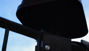 Параметрическое крепление для антенного ограждения Navimo... 1