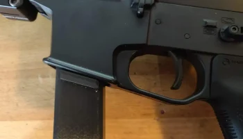 Блок тисков Glock Mag PCC - приемник Quarter Circle 10 Блок тисков Glock Mag PCC - приемник Quarter Circle 10
