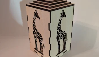 Фонарь с гравировкой «Жираф»