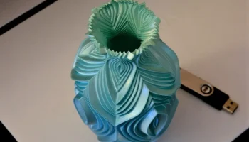 Vase 911a 1