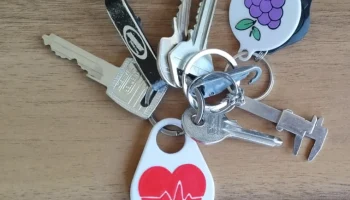 Hiking Friend - Брелок с тегом NFC - Информация о чрезвы... 1