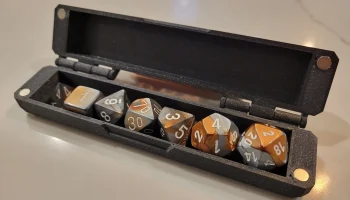 Откидная коробка для игральных костей с шестигранным рису... 1