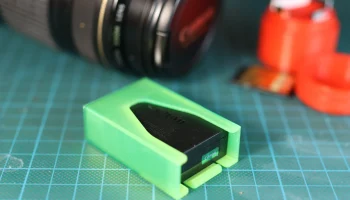 Крышка аккумуляторного отсека Canon LP-E17