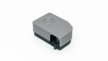 КРЫШКА КЛЕММ АККУМУЛЯТОРНОЙ БАТАРЕИ VW 1