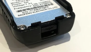 Замена защелки аккумулятора Baofeng UV-B5/UV-B6