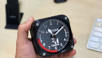 Часы Cessna Altitude Часы Cessna Altitude