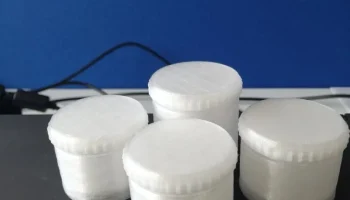 Походный штабелируемый контейнер для специй 1
