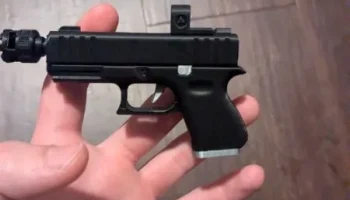 красная точка без клея для брелка Glock Fidget - распеча...