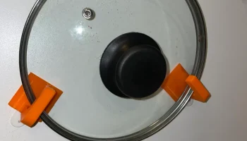 Кухонный крючок для крепления крышек