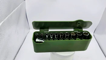 Кейс для метрических головок и короткой отвертки 1/4........