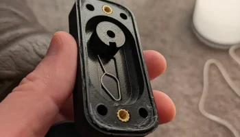 Жесткий футляр Smart Tag 2 1
