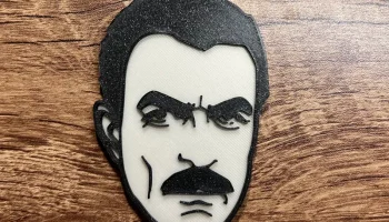 Магнит Тома Селлека (магнит 8х3 мм)......