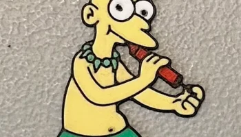 Многоцветный магнит Sideshow Mel