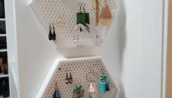 Шестигранный держатель для сережек с настенным крепление...