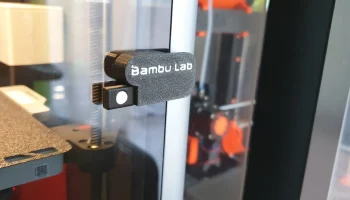 Магнитный замок в ручке передней панели для BambuLab X1C