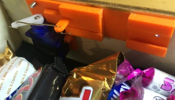 Замок с сервоприводом 5