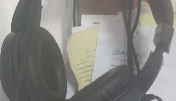 Держатель гарнитуры для доски объявлений
