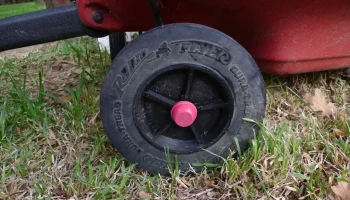 Колесо для фургона Radio Flyer 2