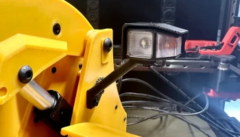 Передний фонарь в стиле Cat 950 для погрузчика BURNIE222... Передний фонарь в стиле Cat 950 для погрузчика BURNIE222...