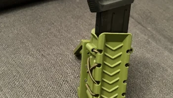 Подсумок для пистолетного магазина CZ P-10...... 1