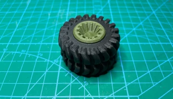 Mix 'n Match Twisty Fidget - Treads and Core Remix 1