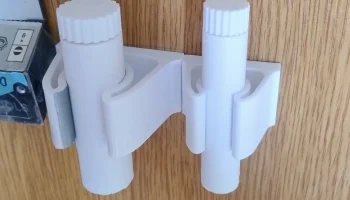 Магнитный держатель контейнера. Учтите сделать подъемник ...