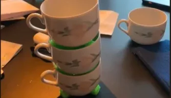 Стакоукладчик стаканов