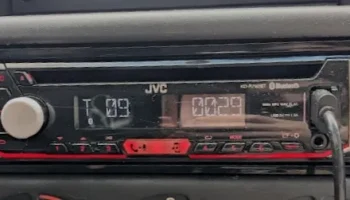 Автомобильный радиоприемник JVC (Авторадио)
