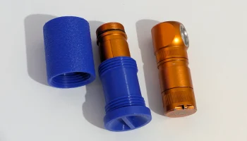 2-размерный батарейный отсек для Astrolux HL-02 5