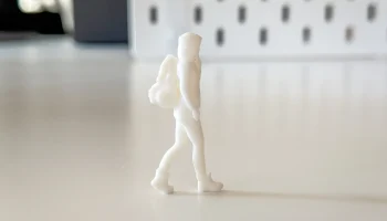 Миниатюрная девочка/студентка/туристка II для вашей диорамы 1