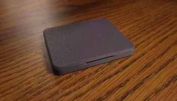 Модульный и дискретный футляр для карт SD/MicroSD. 1