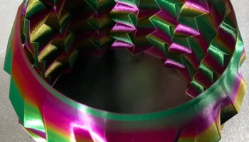 Angle Vase 1