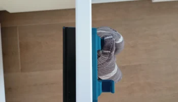 Крючок для полотенца на кухню Ikea Method 1
