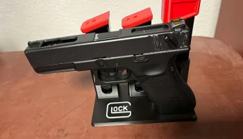 Подставка для страйкбола для Glock 17/18/19 и 3 магазинов 3