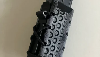 Подсумок для пистолетного магазина CZ P-10...... 2