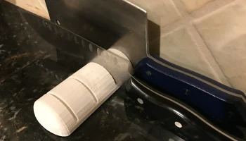 подставка для ножа на столешнице
