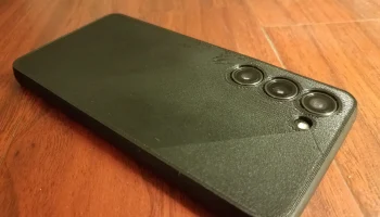 Тонкий чехол для Samsung Galaxy S23 2
