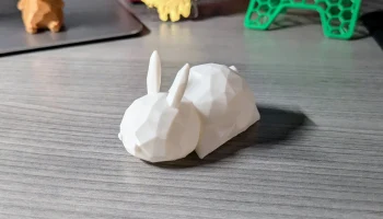 Низкополигональный стол Кролик / Банни