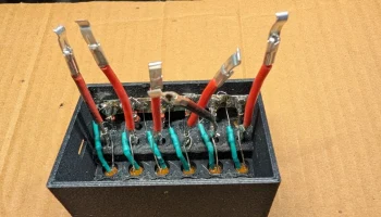 Блок предохранителей Anderson Powerpole со светодиодами 3
