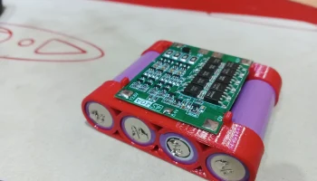 Держатель BMS 4S 40A для 18650 1